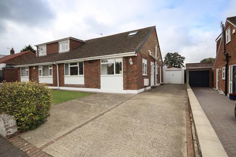Tradescant Drive, Meopham, DA13 3 bed semi