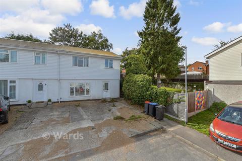 Sancroft Avenue, Canterbury, Kent 4 bed semi
