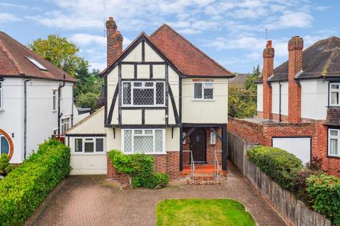 Belmont Drive, Maidenhead 4 bed detached house for sale