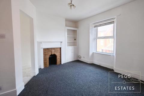 Merritt Road, Paignton TQ3 3 bed flat for sale
