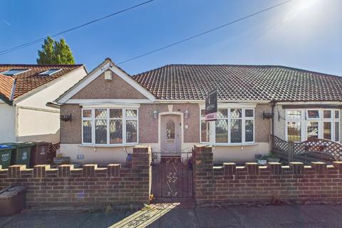 Woodlands Avenue, Sidcup DA15 2 bed semi