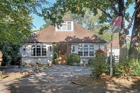Hertford Road, Stevenage SG2 5 bed detached house for sale
