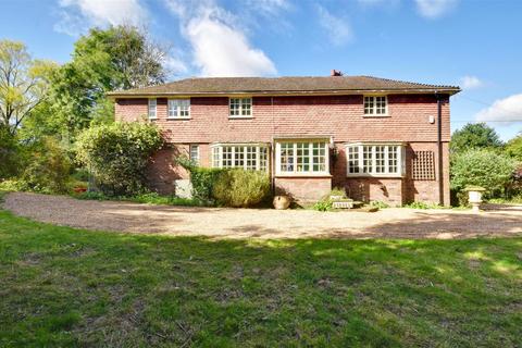 Grove Lane, Iden, Rye 3 bed detached house for sale