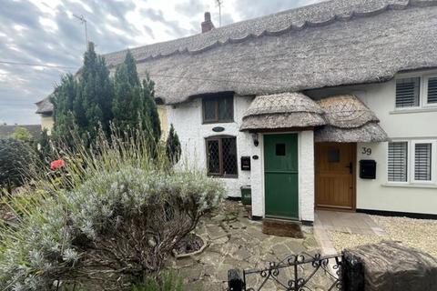 Leicester Road, Sapcote, Leicester 2 bed cottage for sale