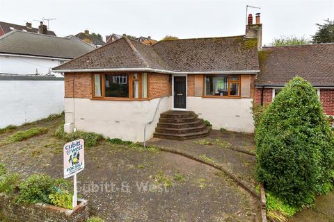 Wilmington Way, Brighton, East Sussex 2 bed semi