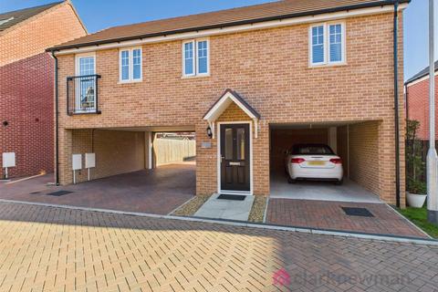 Grebe Close, Harlow CM17 2 bed coach house for sale