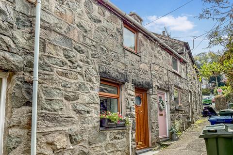 1 Love Lane, Dolgellau LL40 1RW 2 bed terraced house for sale