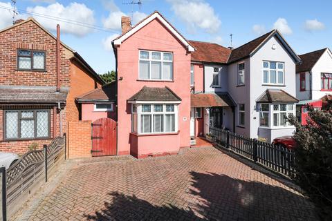 Burnham Lane, Burnham SL1 3 bed semi