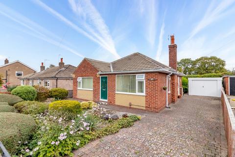 Hill Top Avenue, Harrogate 3 bed detached bungalow for sale
