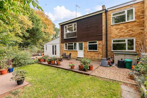 The Chase, Welwyn 5 bed link detached house for sale