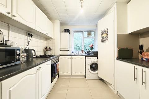 Portinscale Road, London SW15 2 bed apartment for sale