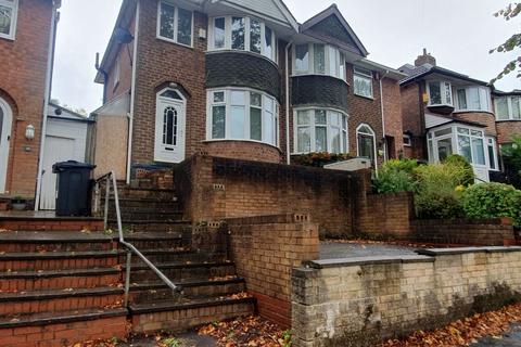 47 Falconhurst Road, Birmingham, West... 3 bed semi