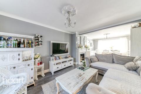 Grafton Road, Worcester Park 5 bed semi