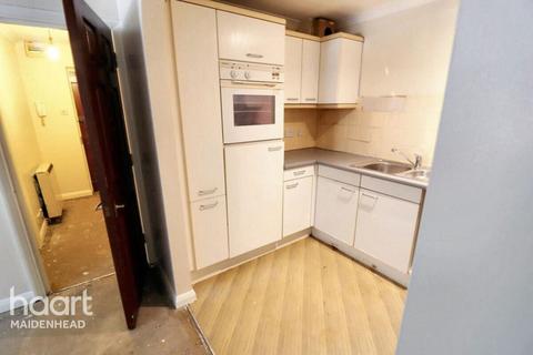 Dale Road, READING 1 bed flat for sale