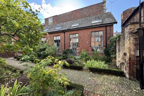 31 The Mint, Exeter, Devon 3 bed end of terrace house for sale
