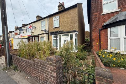 83 Wennington Road, Rainham, Essex 2 bed end of terrace house for sale