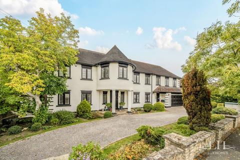 Links Avenue, Gidea Park 5 bed detached house for sale
