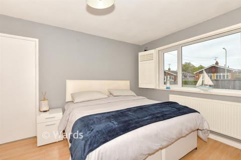 Shamrock Avenue, Whitstable, Kent 2 bed semi