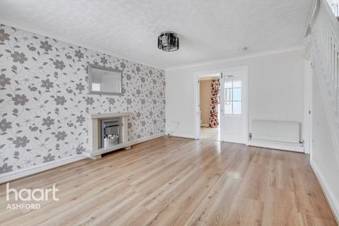 Manor House Drive, Ashford 3 bed detached house for sale