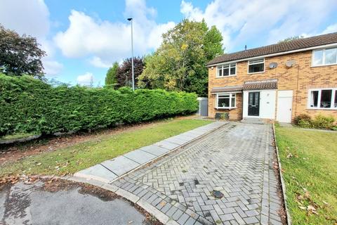 Broomfield Close, Wilmslow, SK9 3 bed end of terrace house for sale