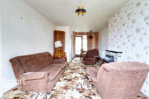 Hillcrest, Pontypool 3 bed semi