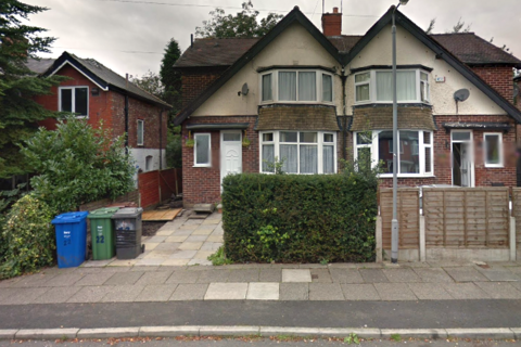 Holyrood Road, Prestwich 3 bed semi