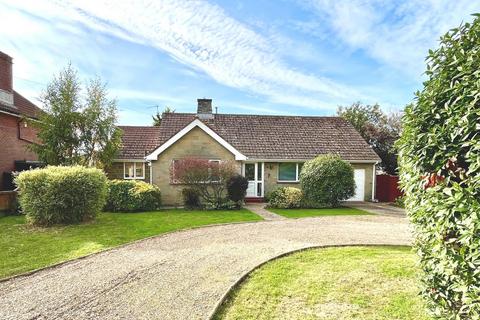 Fairlee Road, Newport 3 bed detached bungalow for sale