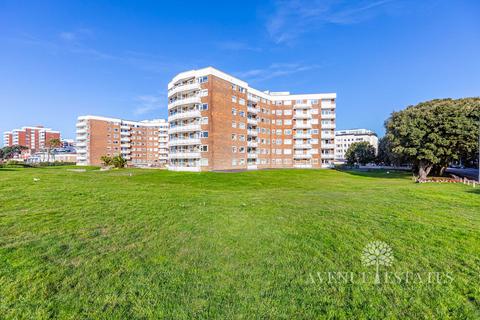Grove Road, Bournemouth BH1 2 bed apartment for sale