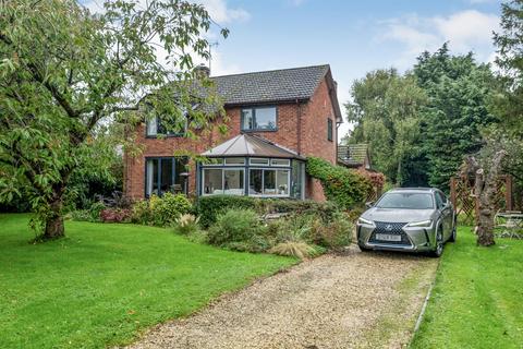 Whitehall Lane, Birlingham, Pershore... 3 bed detached house for sale