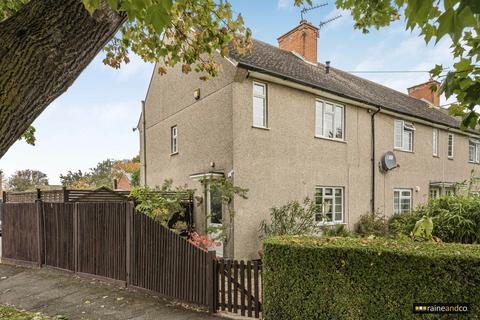 Stonecross Road, Hatfield 2 bed end of terrace house for sale