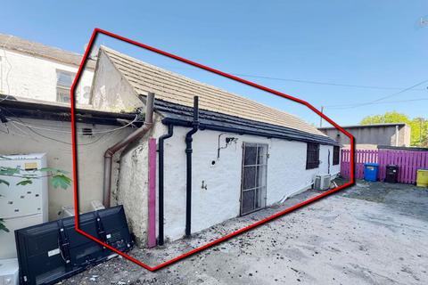 High Street, Irvine KA12 Property for sale