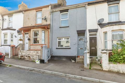 Baden Road, Kent ME7 3 bed terraced house for sale