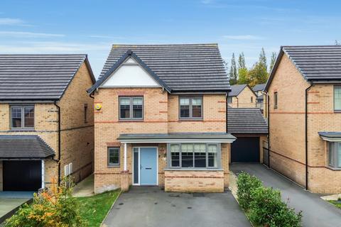 TURNSTONE WAY, HUDDERSFIELD, HD4 4 bed detached house for sale