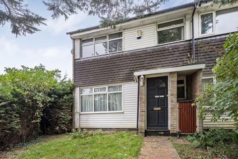 St. Agnells Lane, Hemel Hempstead 3 bed end of terrace house for sale