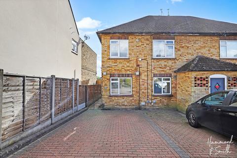 Allnutts Road, Epping CM16 2 bed maisonette for sale