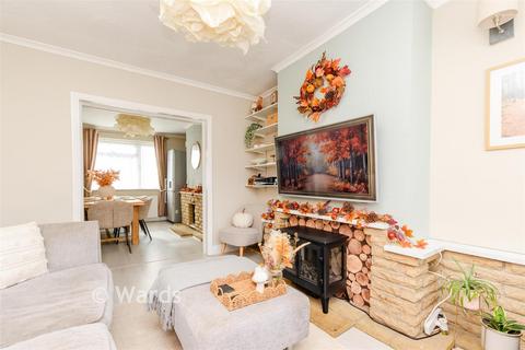 Burnham Crescent, Dartford DA1 2 bed maisonette for sale