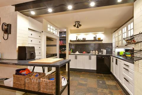 Jacobs Lane, Hoo, Rochester, Kent 5 bed detached house for sale