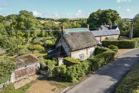 South Street, Salisbury SP5 4 bed cottage for sale