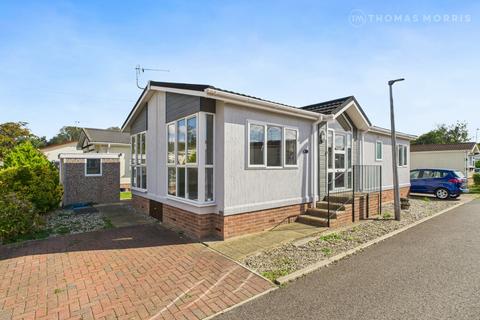 Willow Way, Cambridgeshire PE27 2 bed detached house for sale