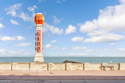 Athelstan Road, Cliftonville... 2 bed flat for sale