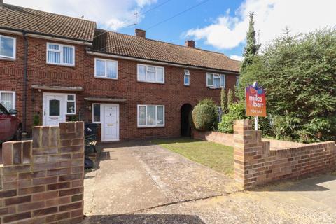 Chapel Hill Close, Margate, Kent, CT9 2 bed terraced house for sale