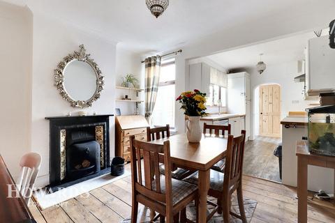 Sycamore Avenue, Lowestoft 3 bed terraced house for sale