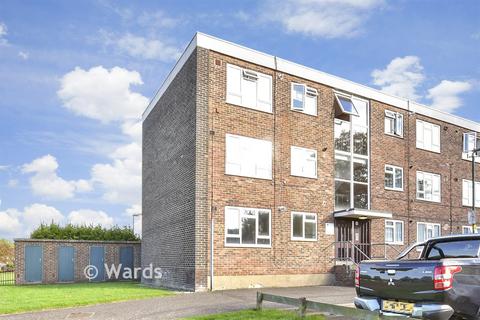 Chatham Grove, Chatham, Kent 1 bed flat for sale