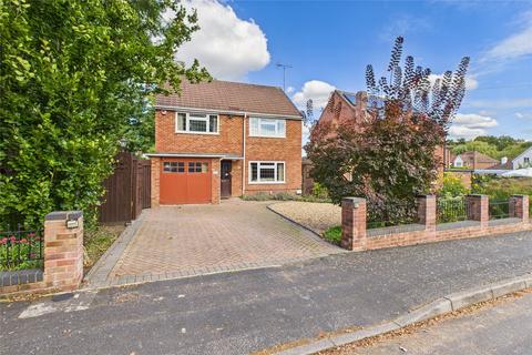 Ashley Road, Farnborough, Hampshire... 4 bed detached house for sale