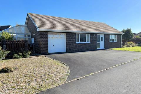 Ar Y Don, Tywyn LL36 2 bed detached bungalow for sale