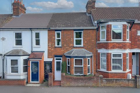 Billington Road, Leighton Buzzard, LU7 2 bed terraced house for sale