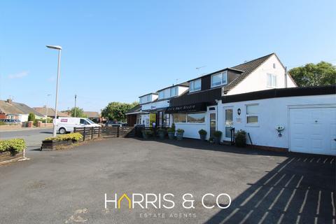 Tarnway Avenue, Thornton