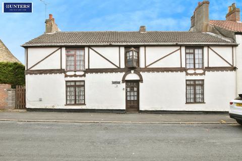 Queen Street, Winterton, Scunthorpe 4 bed cottage for sale