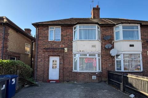 459 Greenford Road, Greenford... 3 bed flat for sale