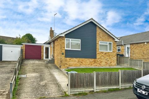 Wickenden Crescent, Willesborough 3 bed detached bungalow for sale